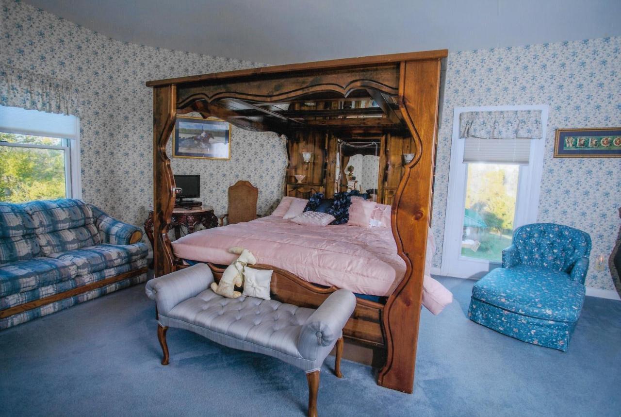 Rabbit Creek Bed & Breakfast Versailles Екстериор снимка