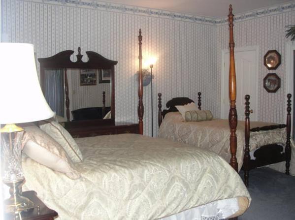 Rabbit Creek Bed & Breakfast Versailles Екстериор снимка