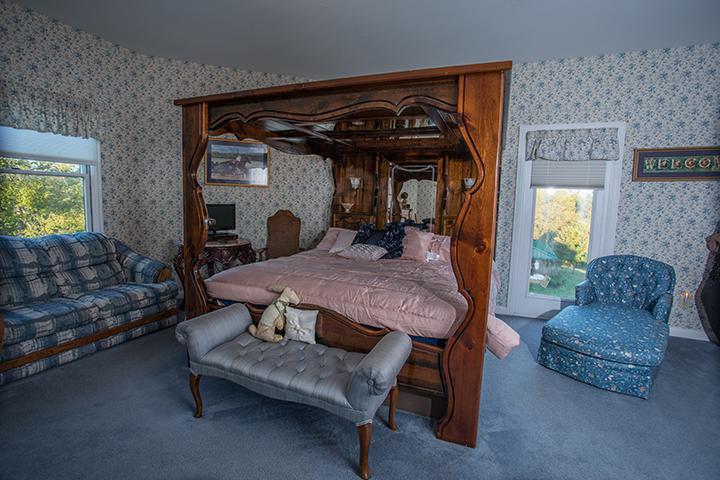 Rabbit Creek Bed & Breakfast Versailles Екстериор снимка