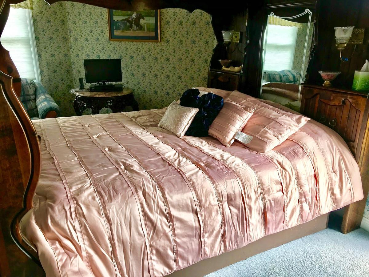 Rabbit Creek Bed & Breakfast Versailles Екстериор снимка