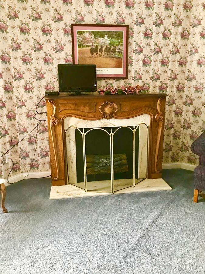 Rabbit Creek Bed & Breakfast Versailles Екстериор снимка