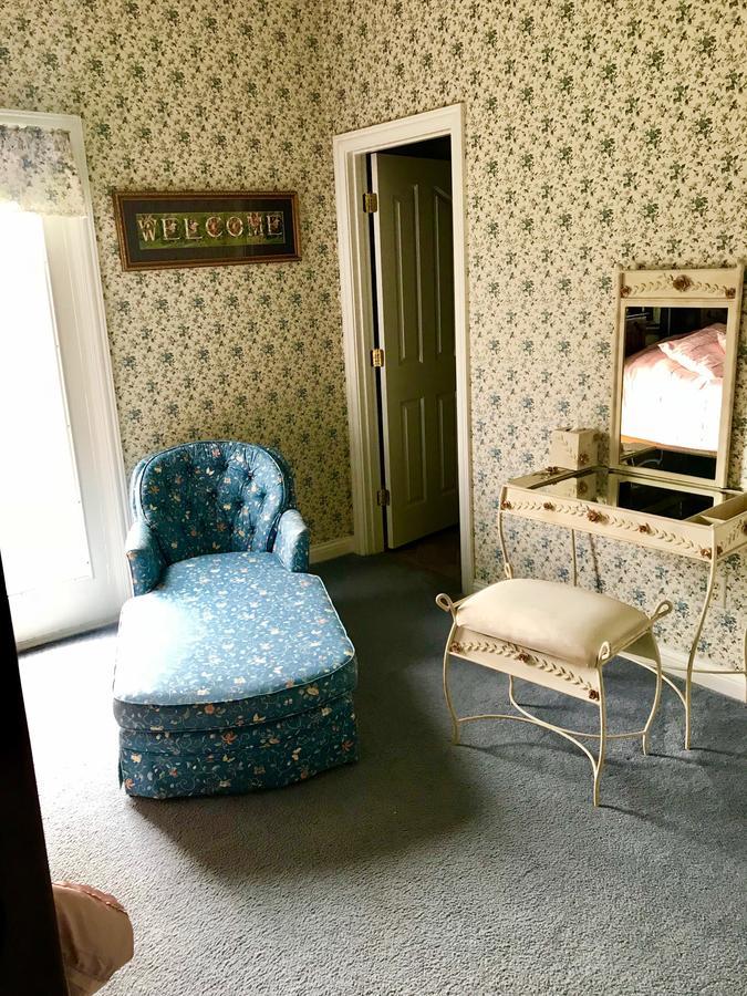 Rabbit Creek Bed & Breakfast Versailles Екстериор снимка